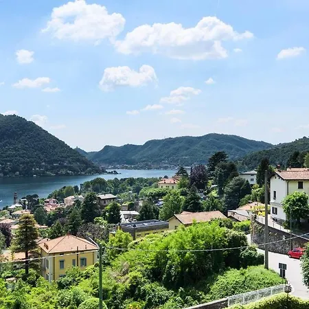 Vista Lago - By Myhomeincomo